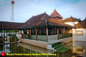 Masjid sulthoni plosokuning