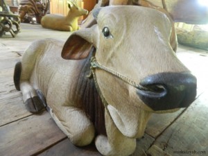 Museum Kayu Wanagama Patung Sapi